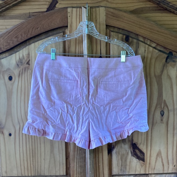 Women’s LOFT pink ruffle leg chino shorts size 10 - NWT - Picture 7 of 7